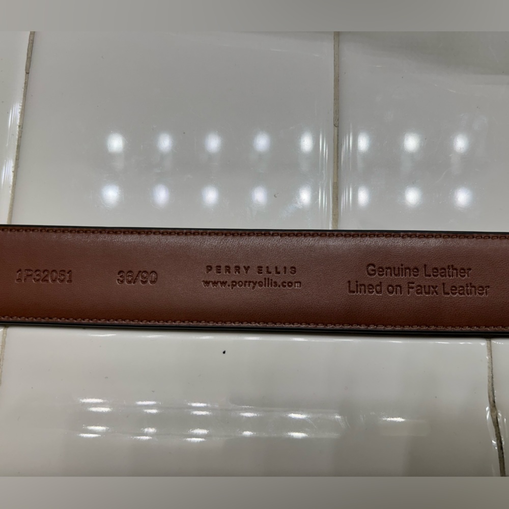 Men’s Perry Ellis Portfolio belt. Brown leather. Size 36. - Picture 5 of 6